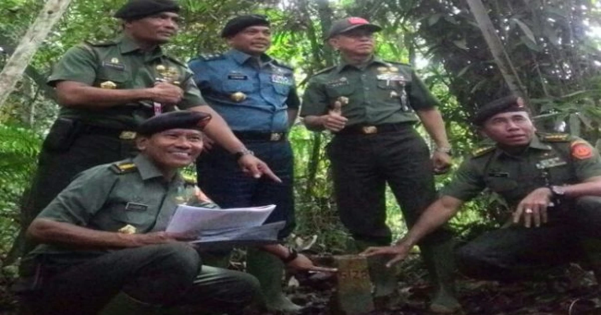 News And Events Senior Officers of Ministry of Defense Inspected Construction Projects in West Kalimantan 3 2_3_2da65_2517_220_t598_25