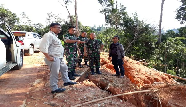 Construction Supervision of Indonesia-Malaysia Border Patrol Inspection Road 1