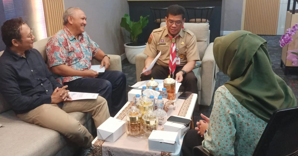 News And Event Lemtek UI Strengthens National Energy Security and Efficiency through the Engineering Design of Household Gas Networks in West Java 2 ~blog/2025/11/3/02_meeting_koordinasi_dgn_sekda_pemkot_depok