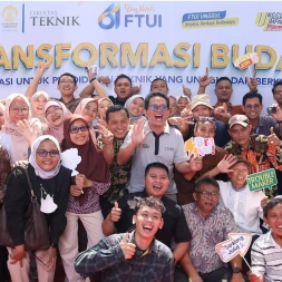 Lemtek UI Hadir Kompak dan Penuh Semangat di Puncak Dies Natalis FT UI