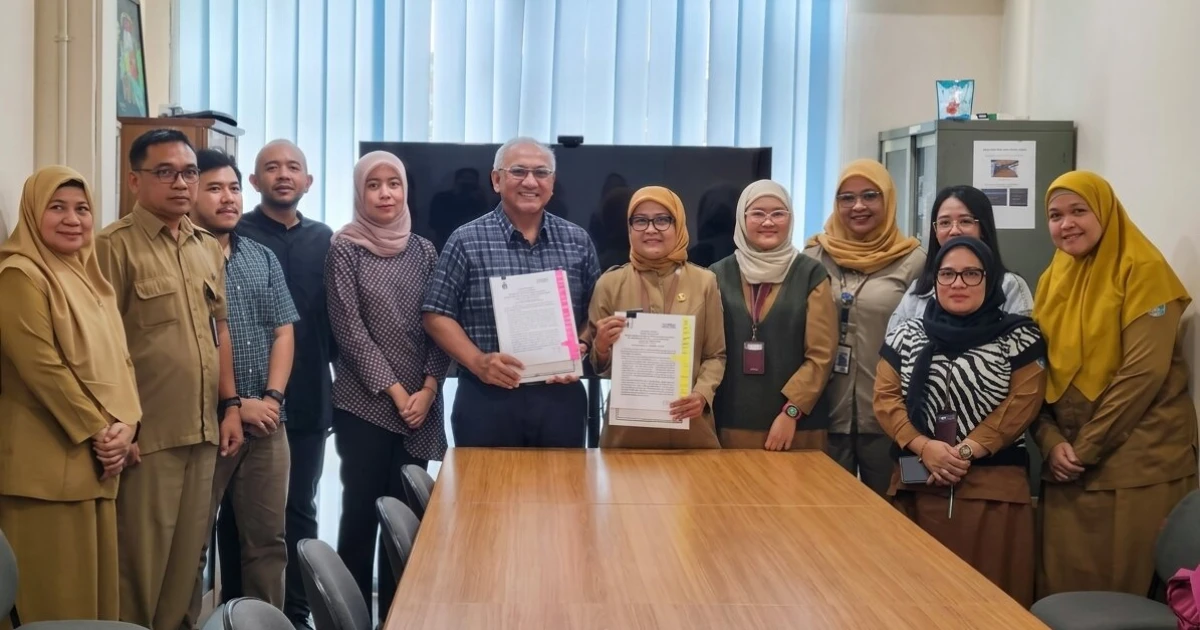 News And Event Penandatanganan Kontrak Lemtek FTUI dan DLH DKI Jakarta untuk Proyek Kajian Evaluasi Pergub No. 69 Tahun 2013 (Baku Mutu Air Limbah), Penilaian Peringkat Kinerja Perusahaan (PROPER), Inventarisasi Sumber Pencemar Air Sungai, dan Pemantauan Kualitas Lingkungan Air Tanah 1 ~dl/2026/4/24/kontrak_lemtek_dengan_dlh